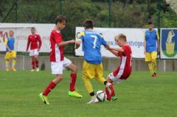 开云体育官网平台-博洛尼亚队冲击欧冠资格，表现备受关注，博洛尼亚亚洲球员